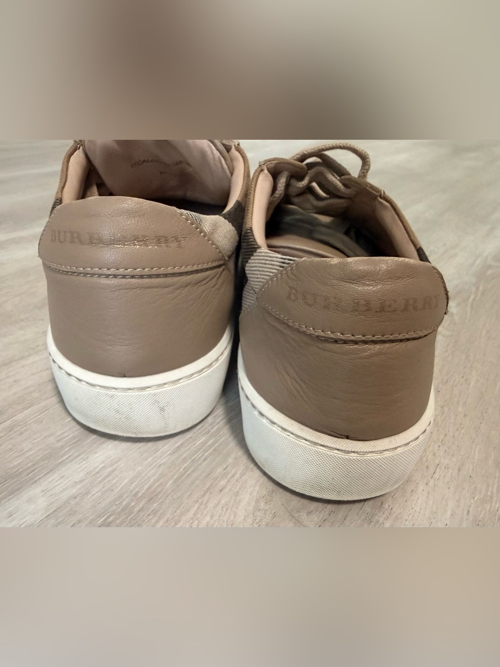 Burberry Vintage Check Low Top Sneakers Beige Leather Women’s US 7 / EU 37 - Picture 7 of 13